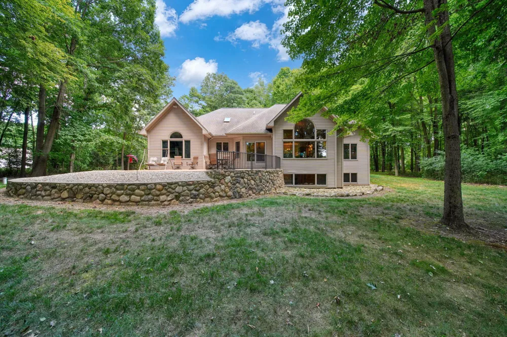 2500 Reynolds Road Jackson, MI 49201