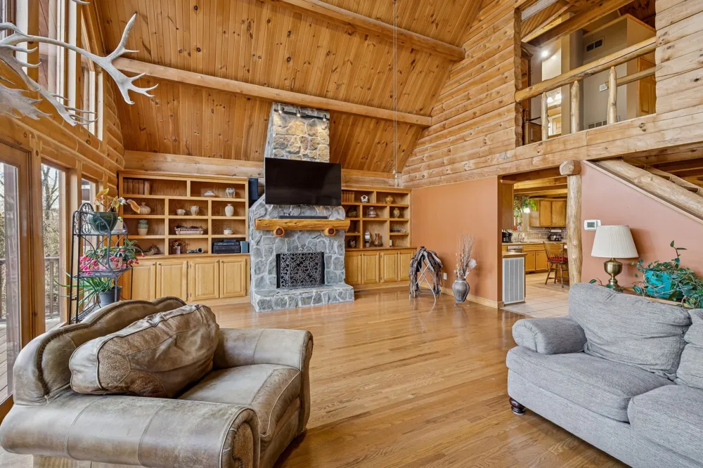 20151 Ben Fly Rd Lyles, TN 37098
