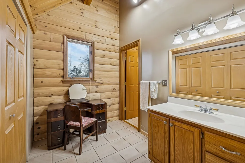 20151 Ben Fly Rd Lyles, TN 37098