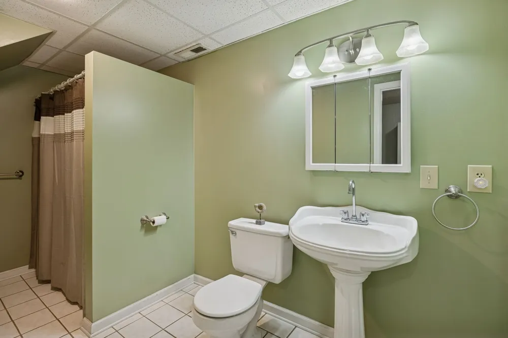 20151 Ben Fly Rd Lyles, TN 37098