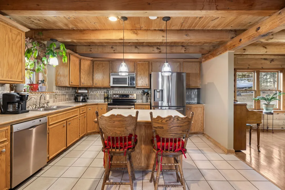 20151 Ben Fly Rd Lyles, TN 37098