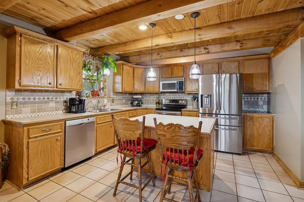 20151 Ben Fly Rd Lyles, TN 37098