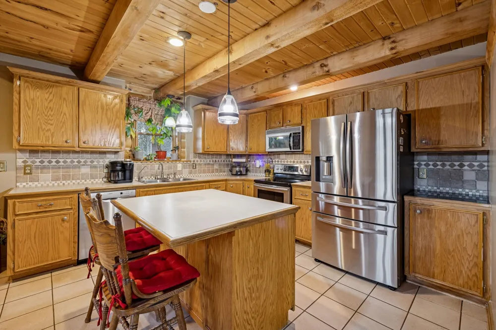 20151 Ben Fly Rd Lyles, TN 37098