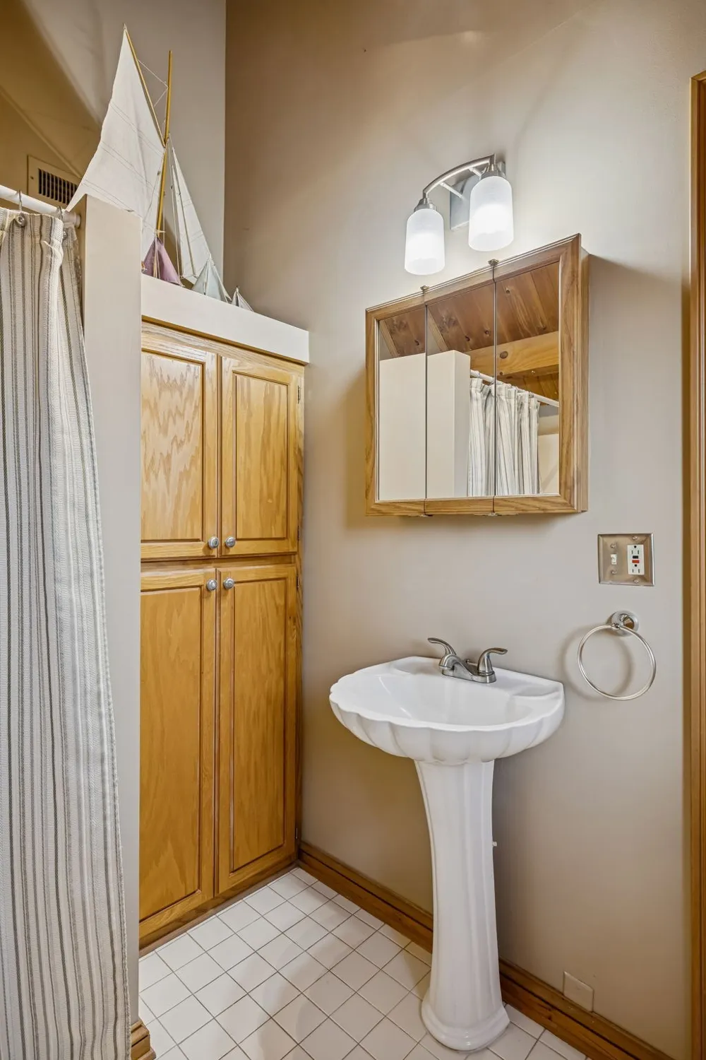 20151 Ben Fly Rd Lyles, TN 37098