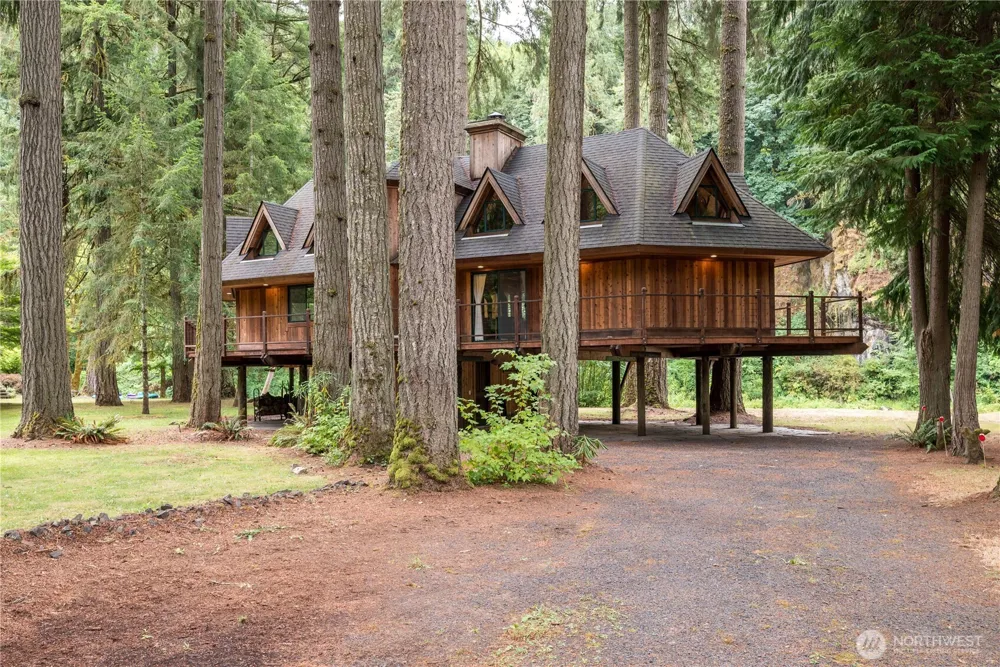 211 LaVerne Drive Kalama, WA 98625