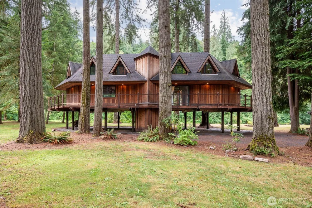 211 LaVerne Drive Kalama, WA 98625