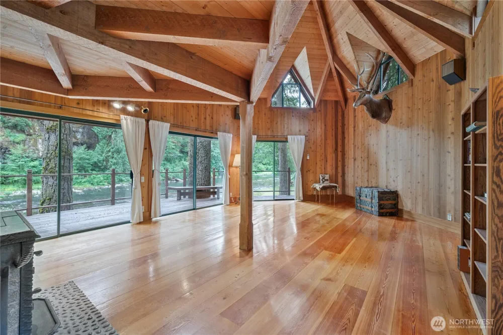 211 LaVerne Drive Kalama, WA 98625