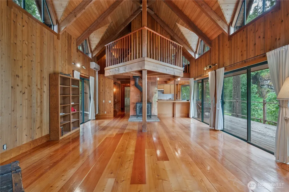 211 LaVerne Drive Kalama, WA 98625