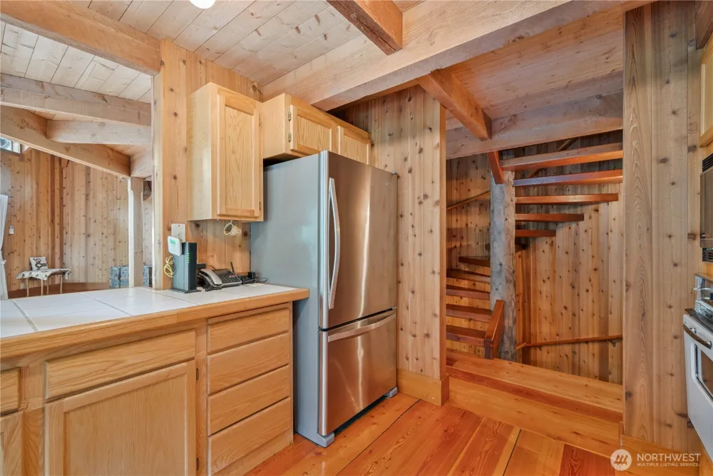 211 LaVerne Drive Kalama, WA 98625