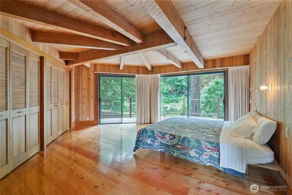 211 LaVerne Drive Kalama, WA 98625