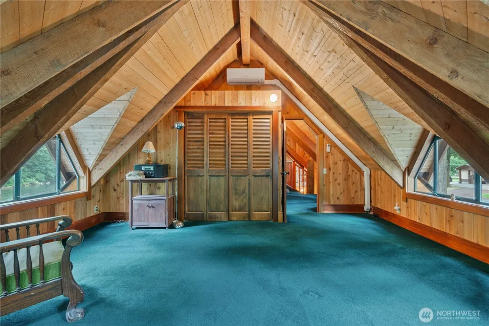 211 LaVerne Drive Kalama, WA 98625