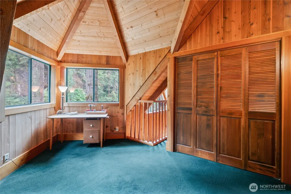 211 LaVerne Drive Kalama, WA 98625