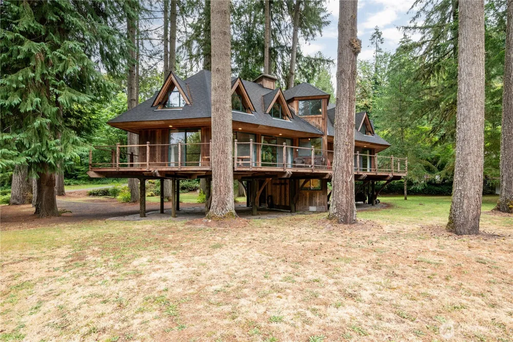 211 LaVerne Drive Kalama, WA 98625