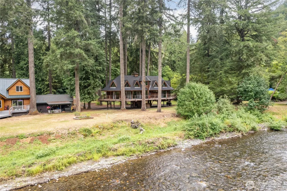 211 LaVerne Drive Kalama, WA 98625