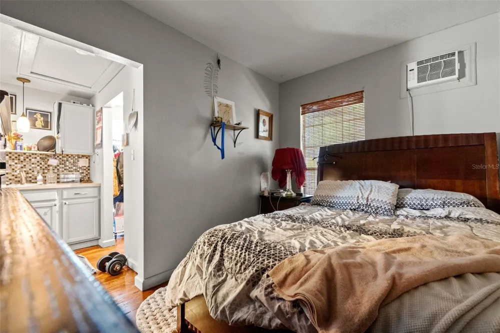 4834 TAYLOR STREET St Petersburg, FL 33714