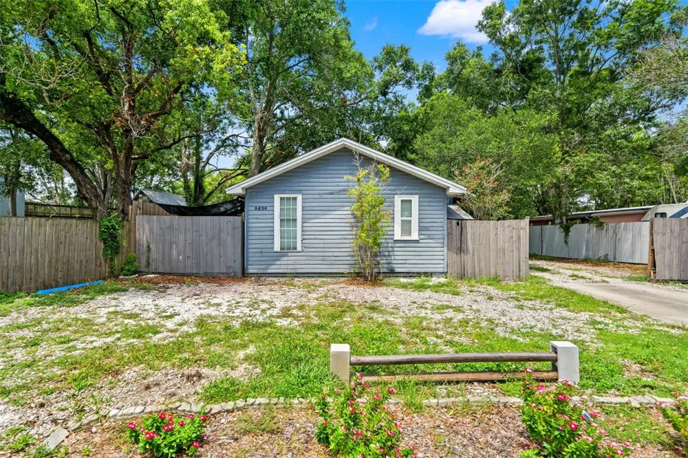 4834 TAYLOR STREET St Petersburg, FL 33714