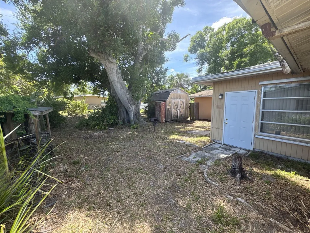 3234 DANTE DRIVE Sarasota, FL 34235