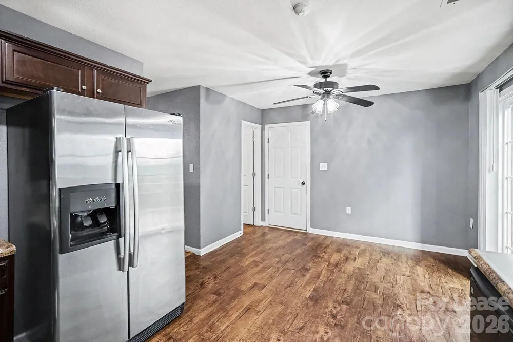 4937 Broad Leaf Court Dallas, NC 28034