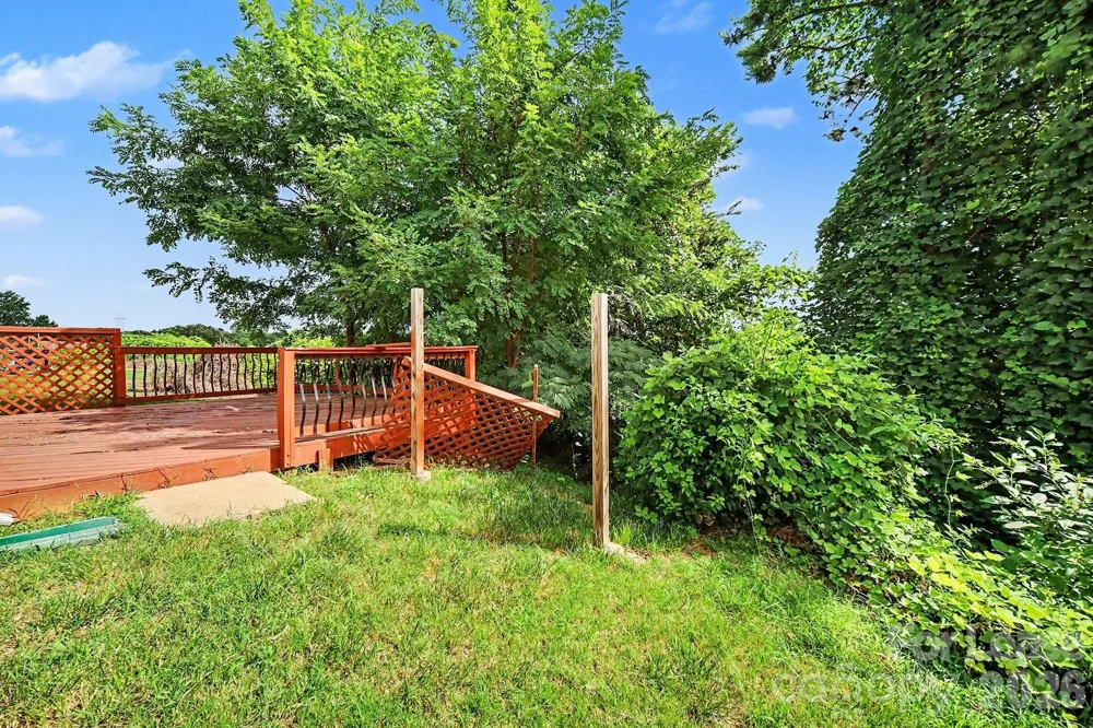 4937 Broad Leaf Court Dallas, NC 28034