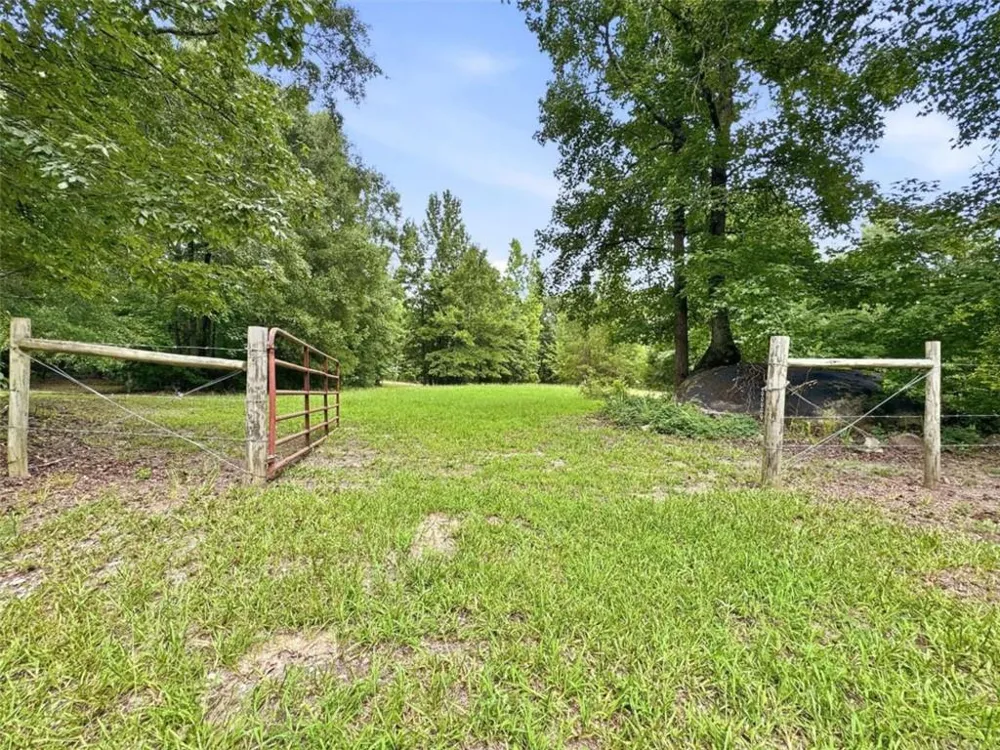 316 Biltmore Road Mansfield, GA 30055