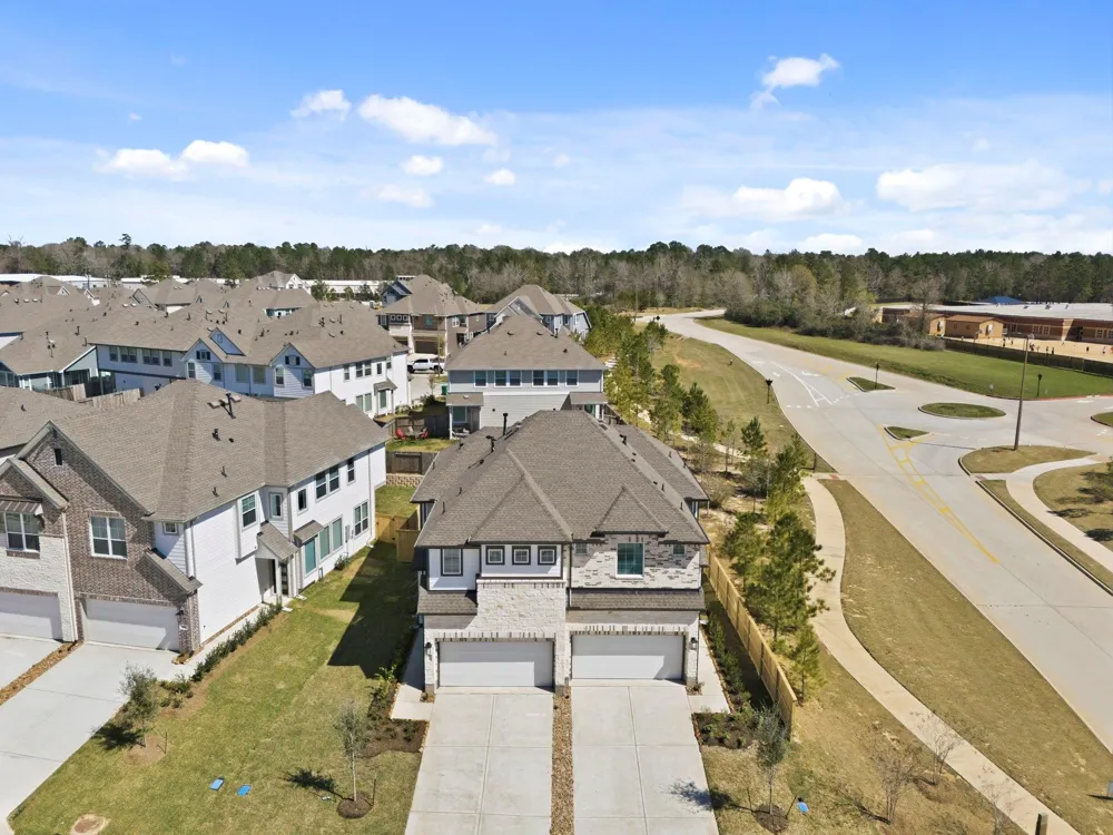 110 West Coralburst Loop Montgomery, TX 77316