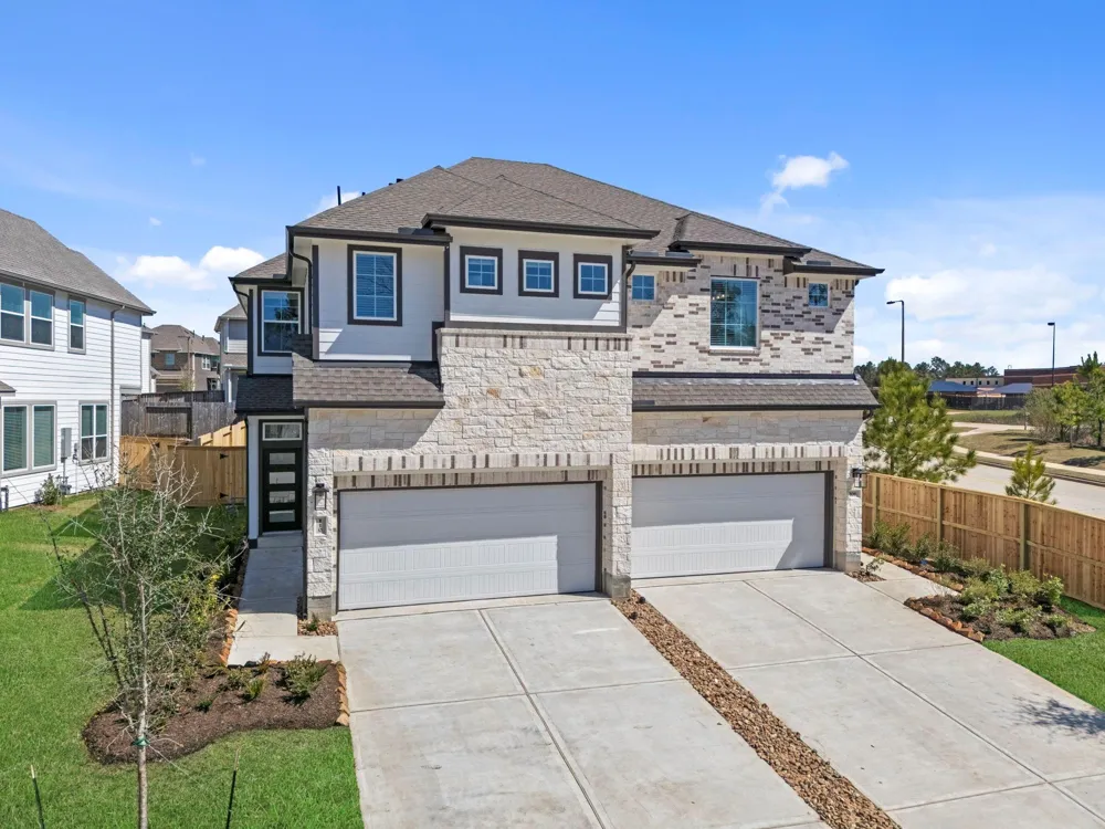 110 West Coralburst Loop Montgomery, TX 77316