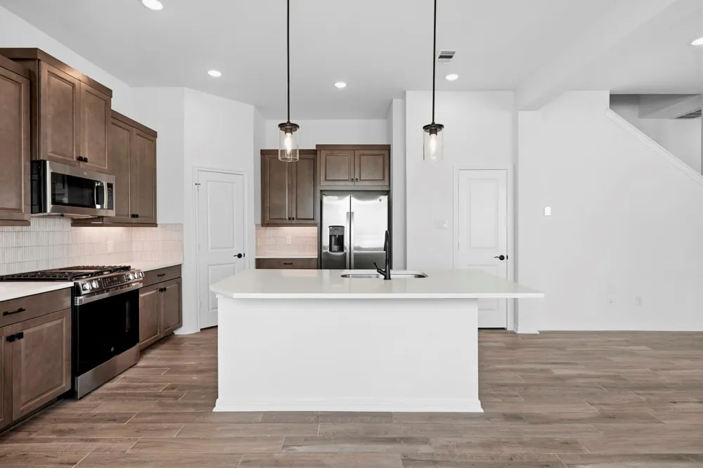 110 West Coralburst Loop Montgomery, TX 77316
