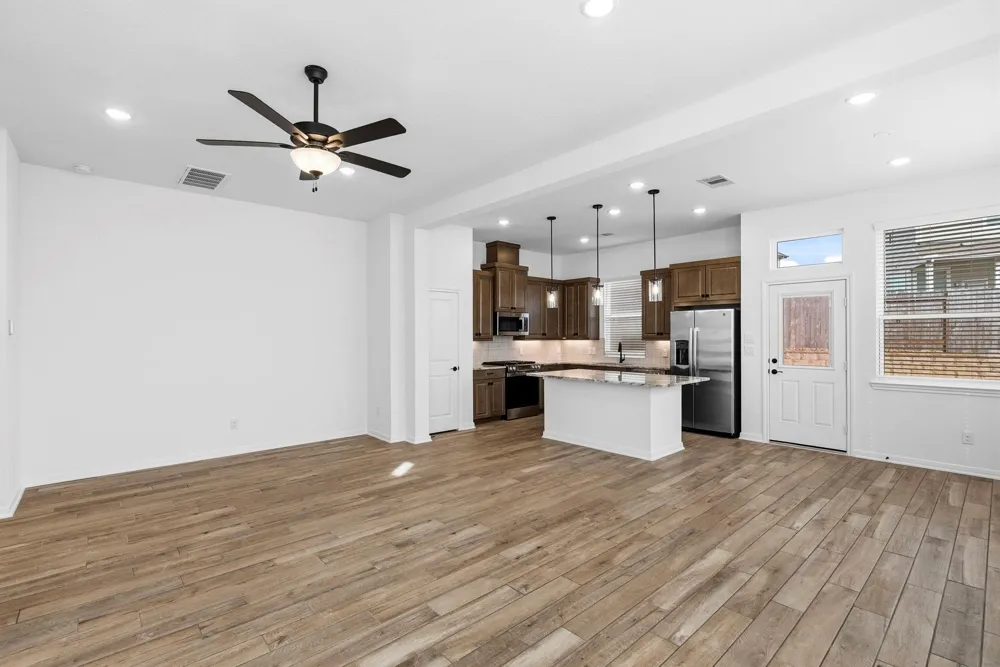 116 West Coralburst Loop Montgomery, TX 77316