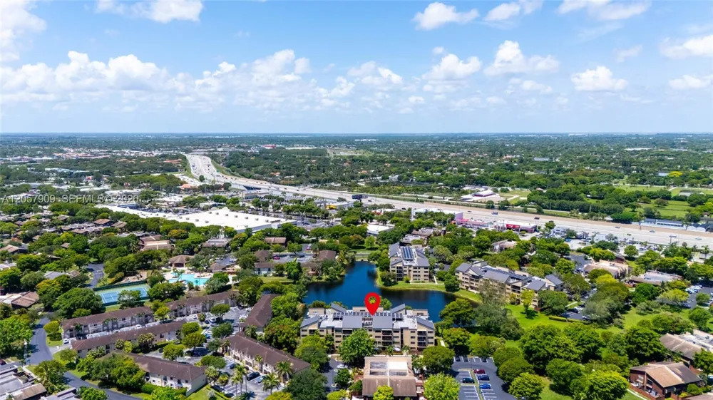 6666 SW 115th Ct #301 Miami, FL 33173
