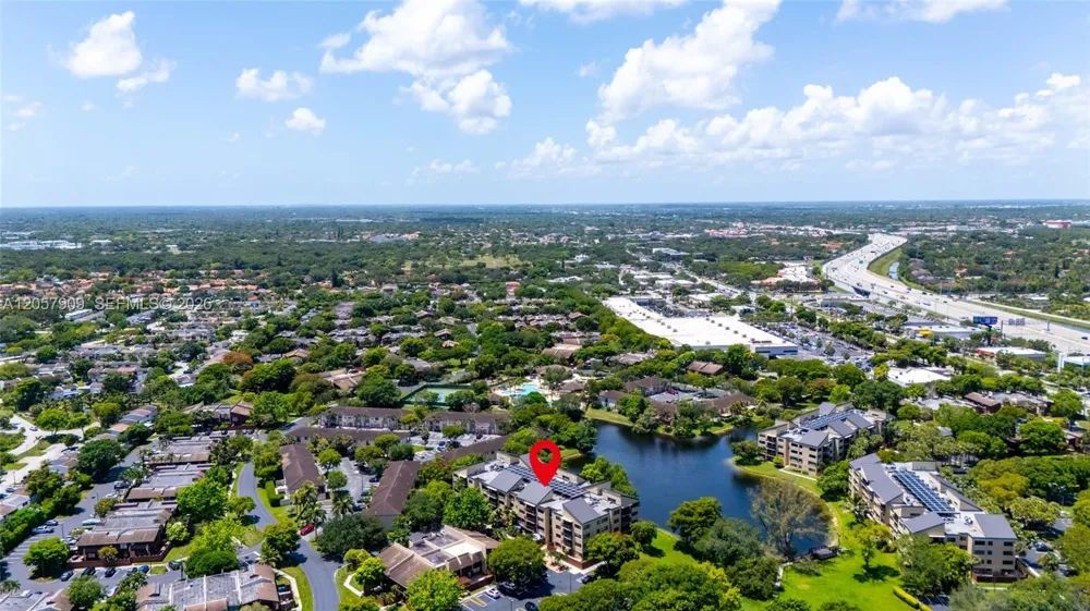 6666 SW 115th Ct #301 Miami, FL 33173