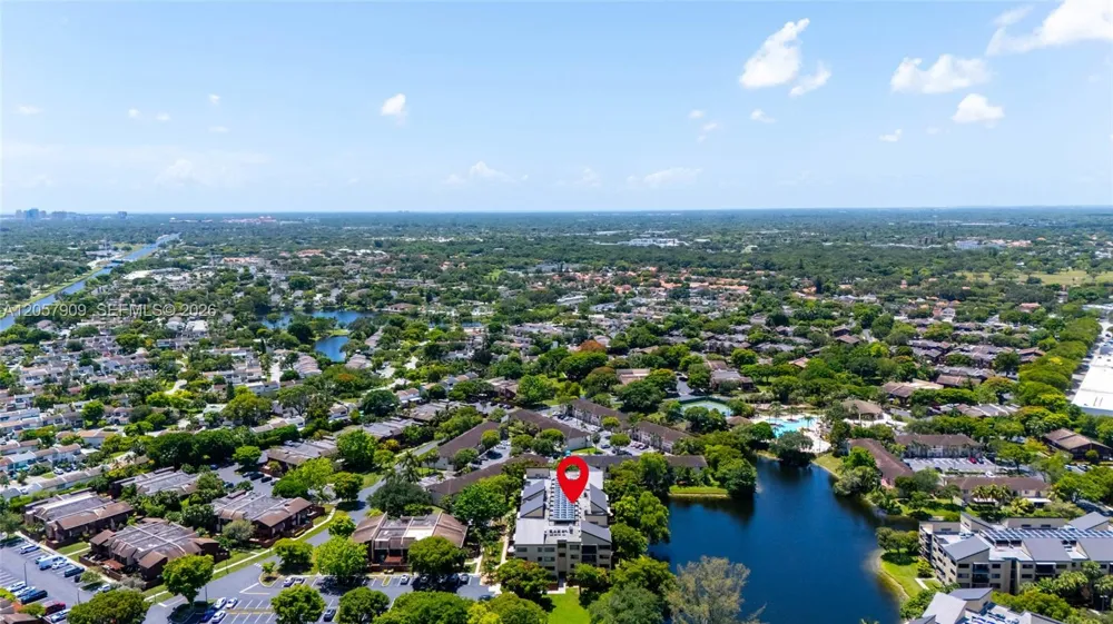 6666 SW 115th Ct #301 Miami, FL 33173