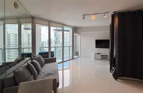 475 Brickell Ave #5008
