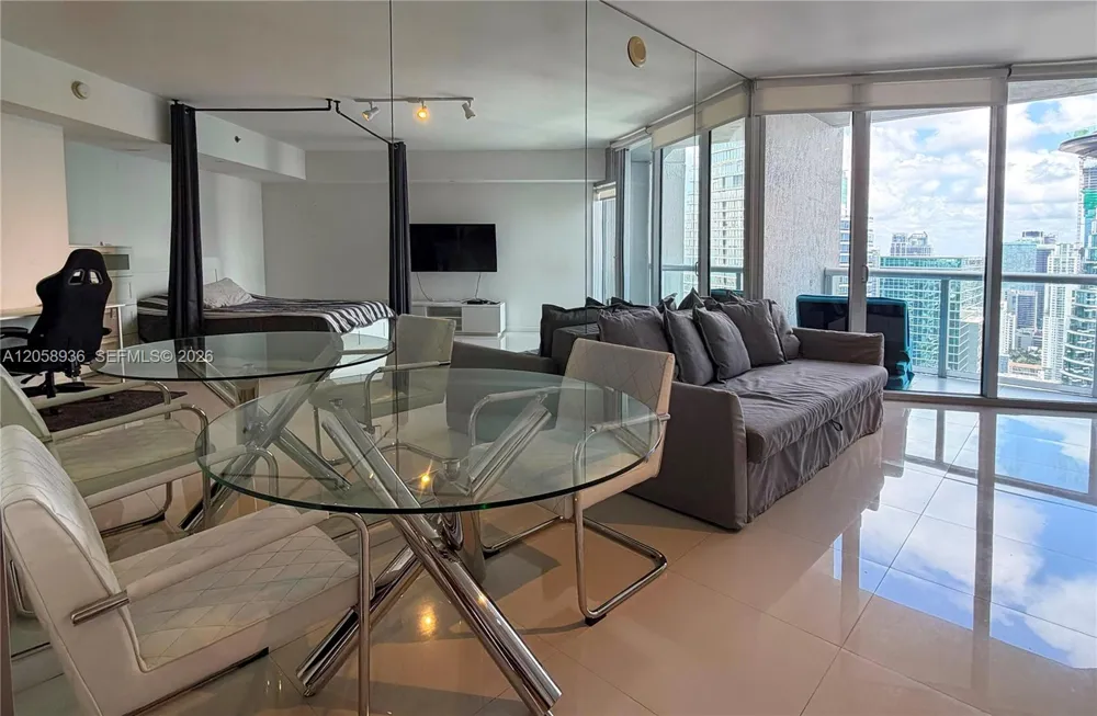 475 Brickell Ave #5008 Miami, FL 33131
