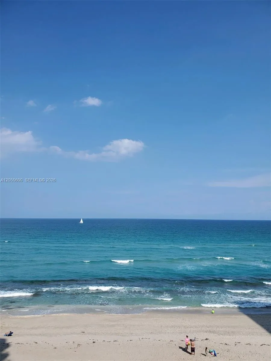 5460 Ocean Dr #4B Singer Island, FL 33404