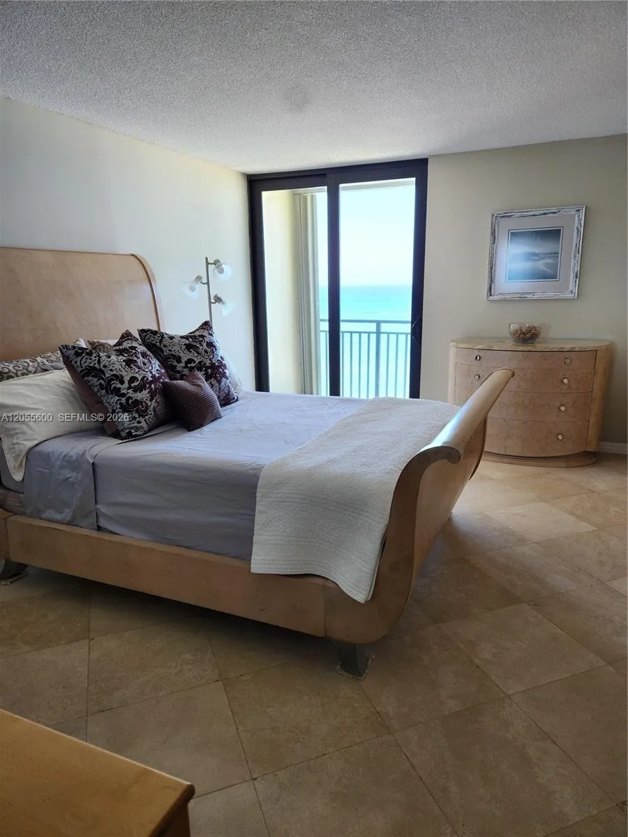 5460 Ocean Dr #4B Singer Island, FL 33404