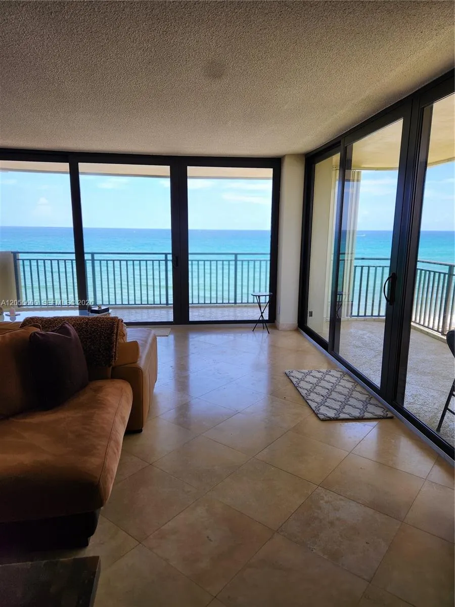 5460 Ocean Dr #4B Singer Island, FL 33404
