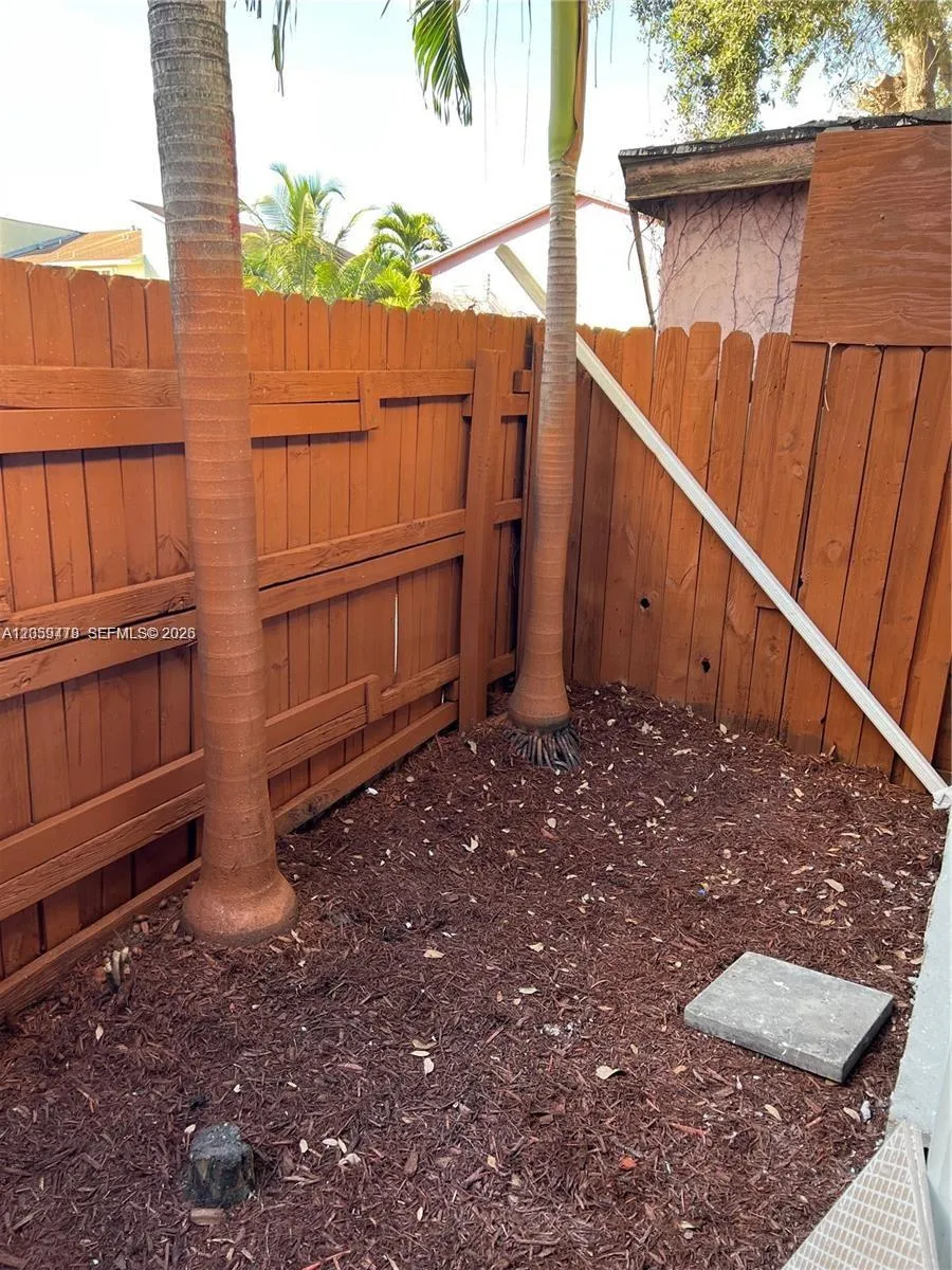 Address Not Shown Hialeah, FL 33014