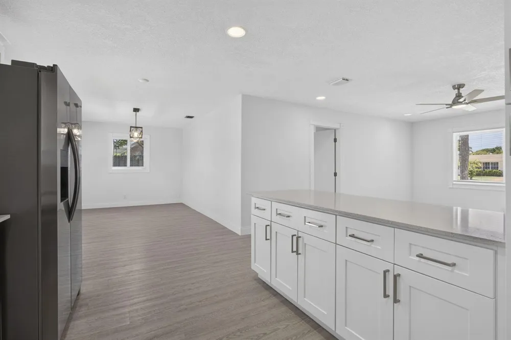 514 Riverside Drive Palm Beach Gardens, FL 33410