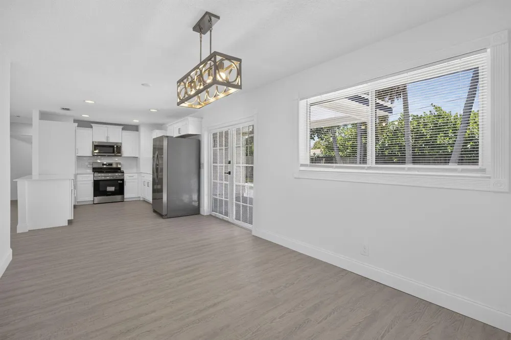 514 Riverside Drive Palm Beach Gardens, FL 33410