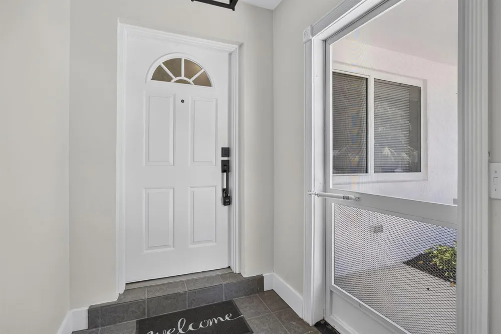 514 Riverside Drive Palm Beach Gardens, FL 33410