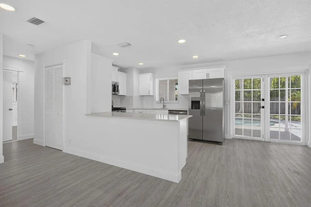 514 Riverside Drive Palm Beach Gardens, FL 33410