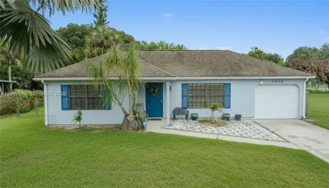 4016 E Sunflower Circle
