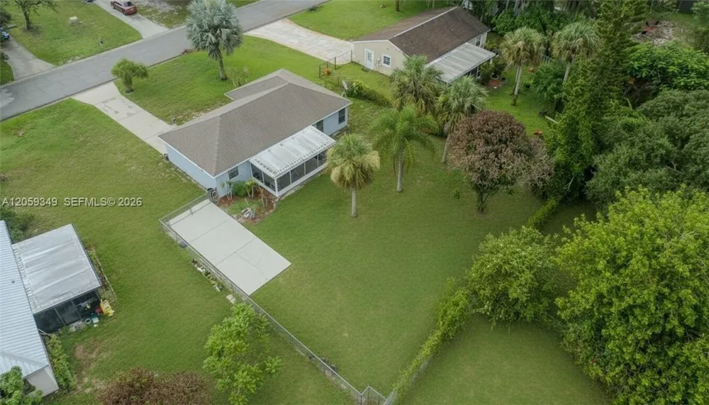 4016 E Sunflower Circle La Belle, FL 33935