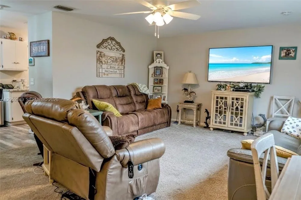 4016 E Sunflower Circle La Belle, FL 33935