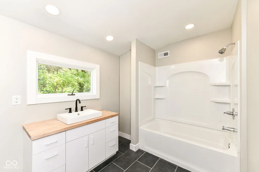 5085 Wilbur Road Martinsville, IN 46151
