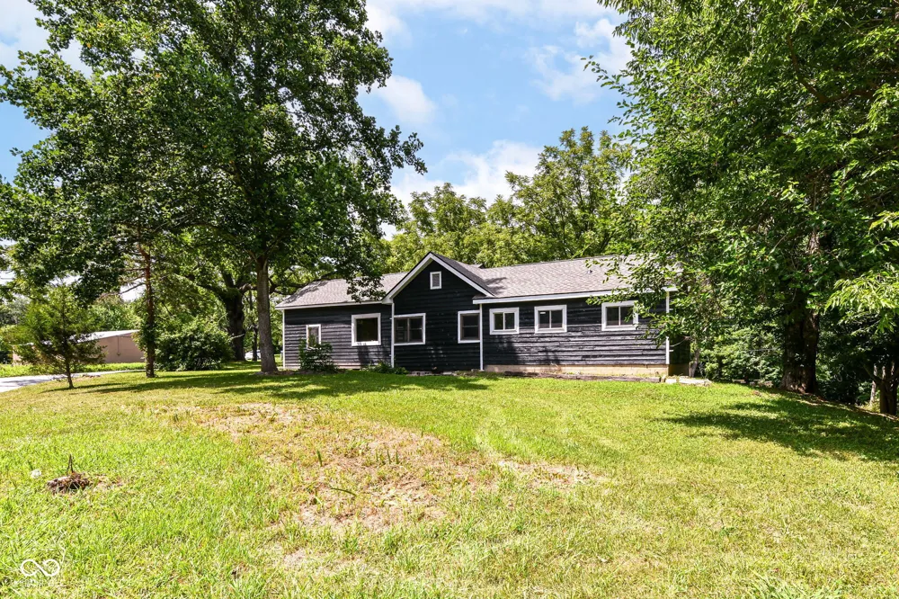 5085 Wilbur Road Martinsville, IN 46151