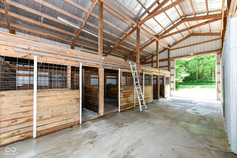 5085 Wilbur Road Martinsville, IN 46151
