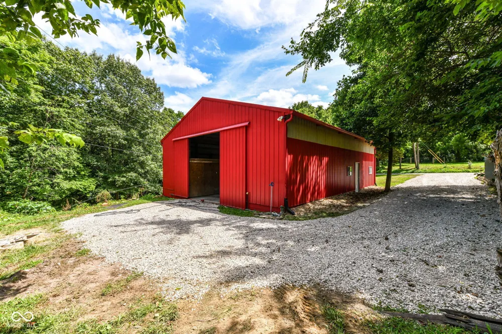5085 Wilbur Road Martinsville, IN 46151