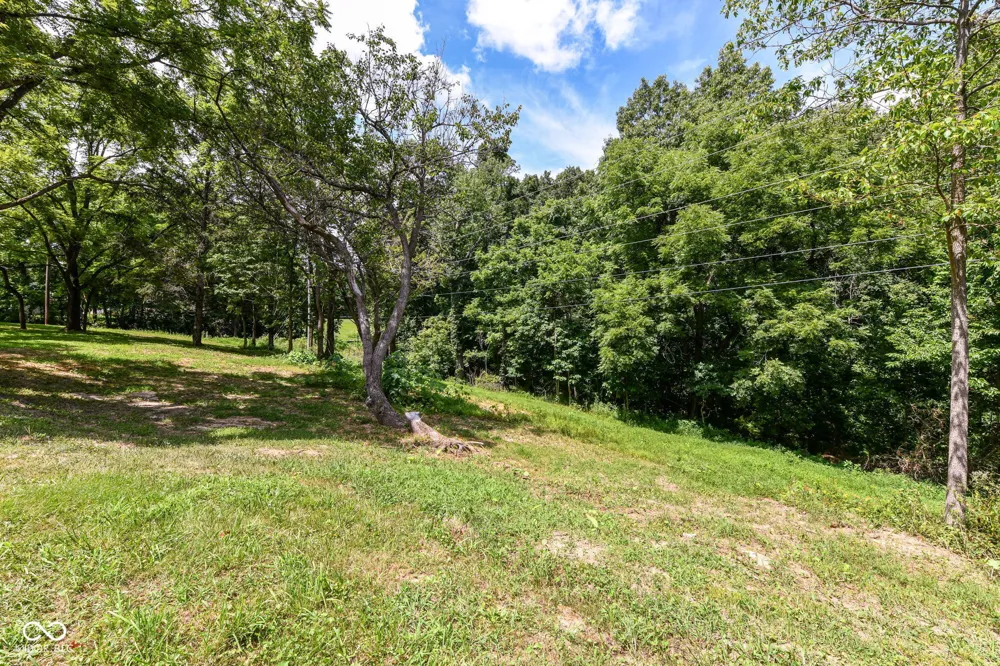 5085 Wilbur Road Martinsville, IN 46151