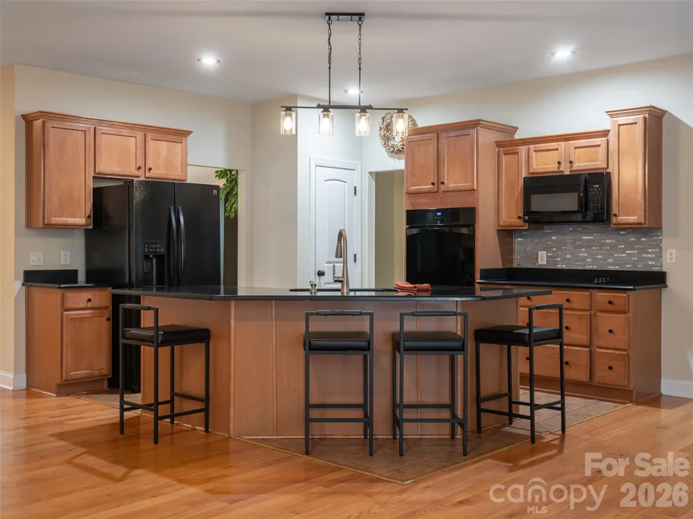 125 Craggy Street Black Mountain, NC 28711